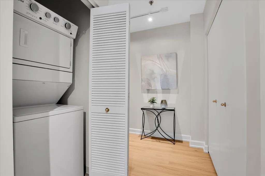 1322 South Prairie Avenue Chicago IL 60605