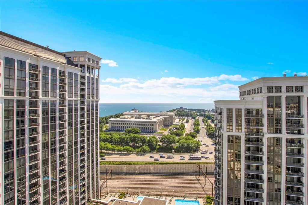 1322 South Prairie Avenue Chicago IL 60605