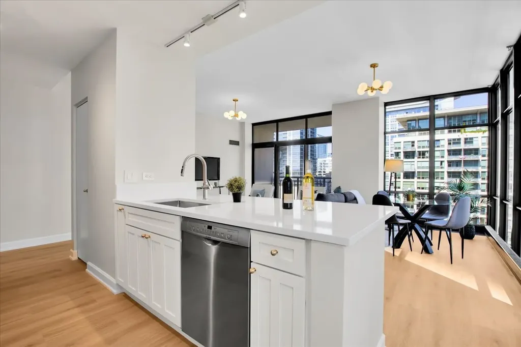 1322 South Prairie Avenue Chicago IL 60605