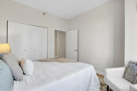 1322 South Prairie Avenue Chicago IL 60605
