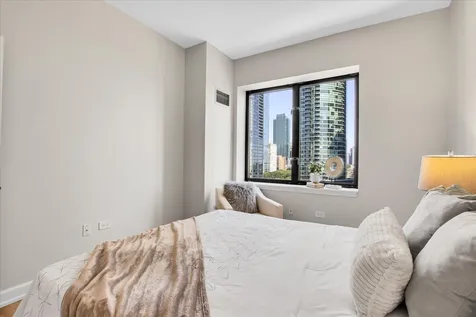1322 South Prairie Avenue Chicago IL 60605