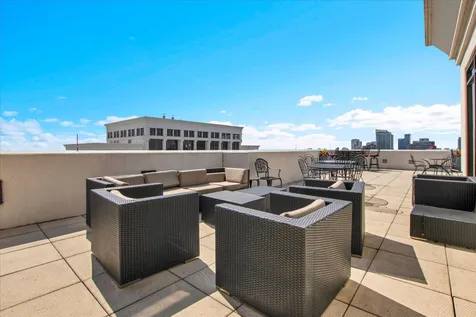 1322 South Prairie Avenue Chicago IL 60605