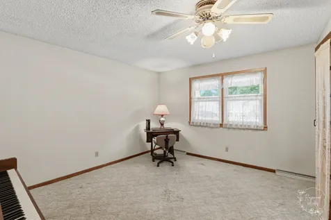 705 East Rosewood Street Watseka IL 60970