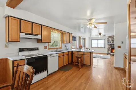 705 East Rosewood Street Watseka IL 60970