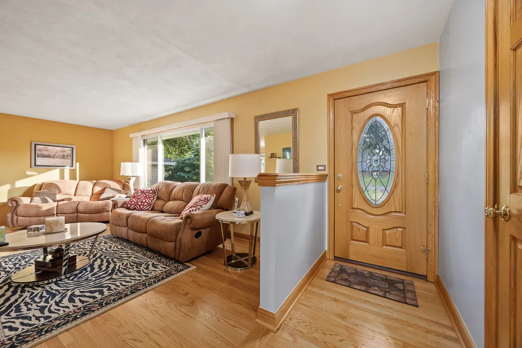 1236 Sandpiper Lane Naperville IL 60540