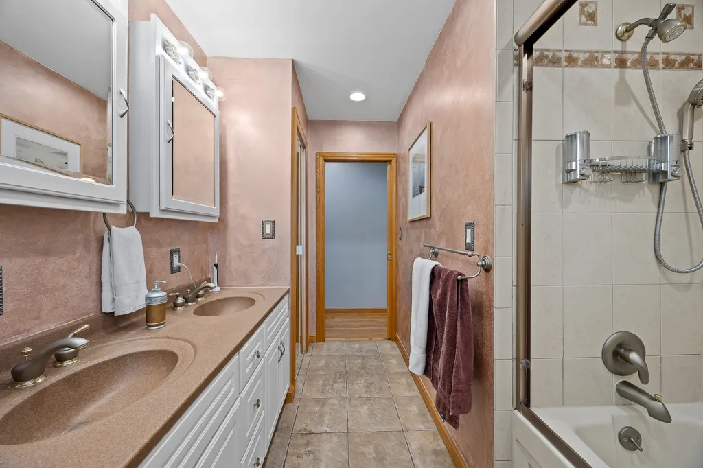 1236 Sandpiper Lane Naperville IL 60540