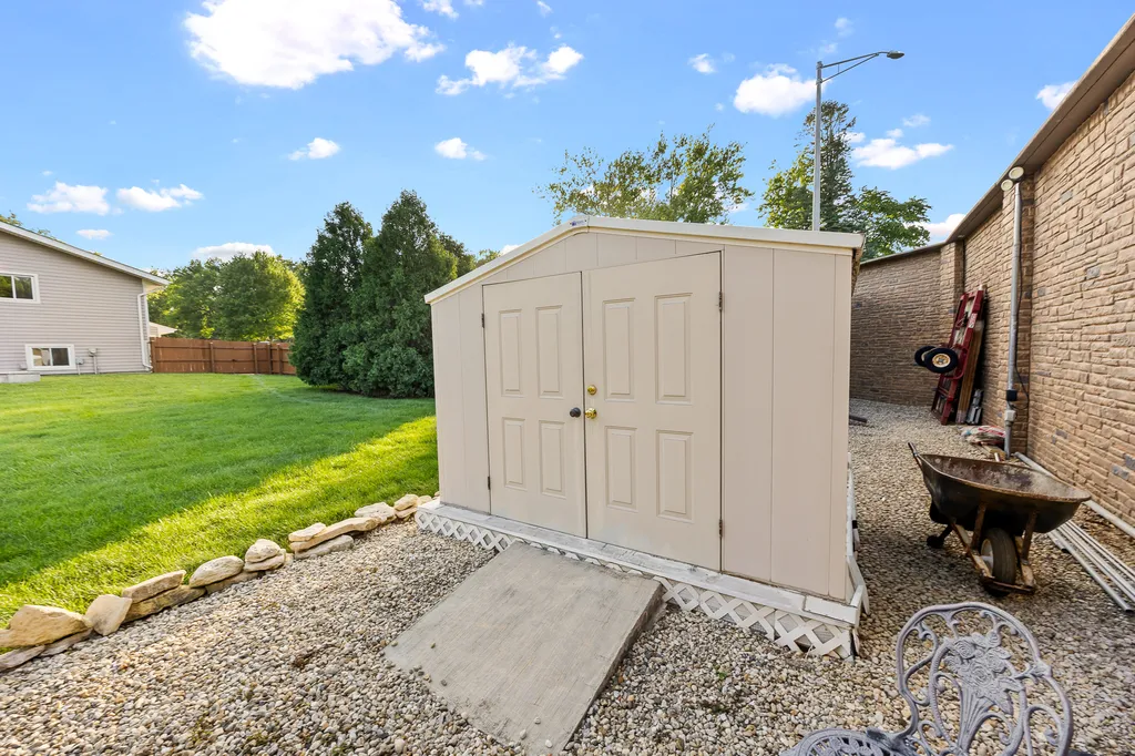 1236 Sandpiper Lane Naperville IL 60540