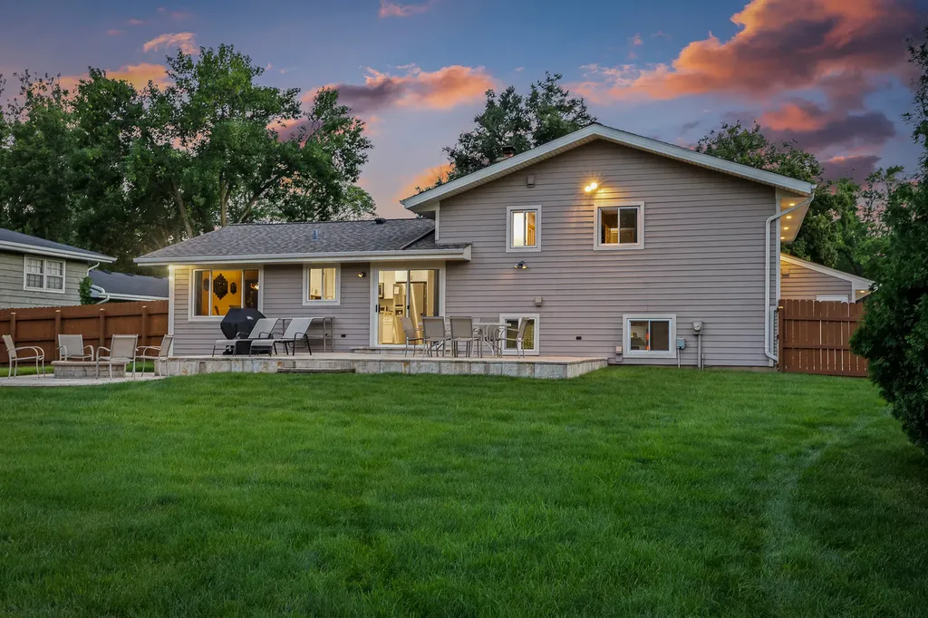 1236 Sandpiper Lane Naperville IL 60540