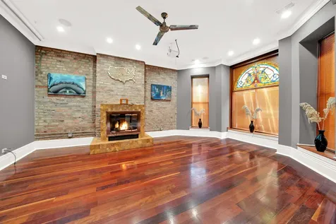 2239 West Washington Boulevard Chicago IL 60612