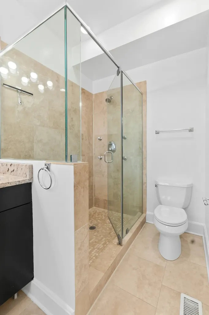 3416 North Sheffield Avenue Chicago IL 60657