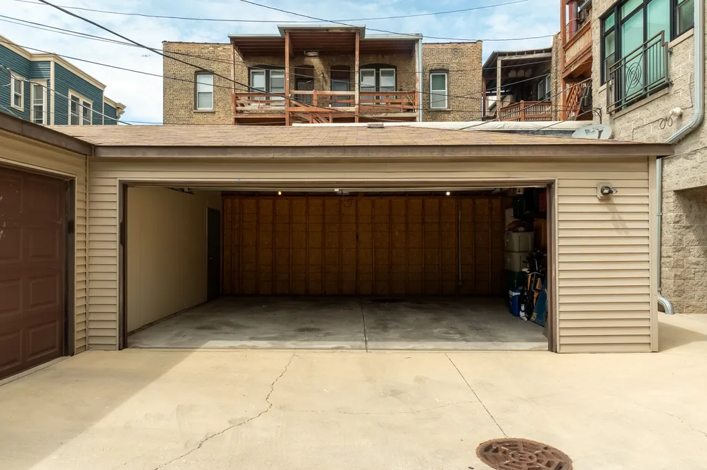 3416 North Sheffield Avenue Chicago IL 60657
