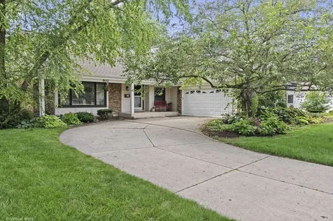 902 North Rohlwing Road Palatine IL 60074