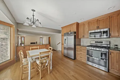 902 North Rohlwing Road Palatine IL 60074