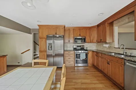 902 North Rohlwing Road Palatine IL 60074