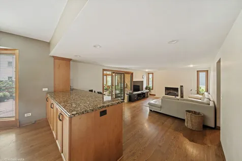 902 North Rohlwing Road Palatine IL 60074