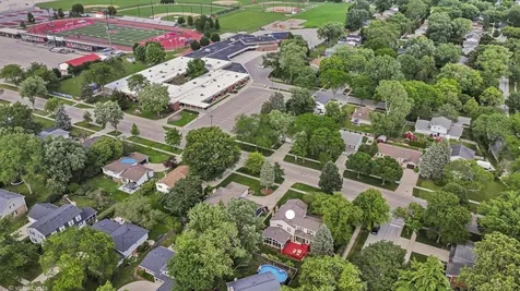 902 North Rohlwing Road Palatine IL 60074