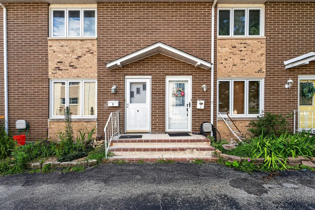 613 East 3rd Street Lockport IL 60441