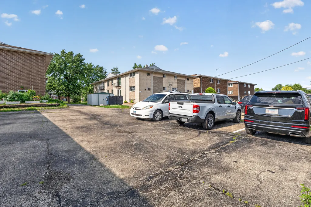 613 East 3rd Street Lockport IL 60441