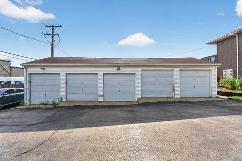 613 East 3rd Street Lockport IL 60441