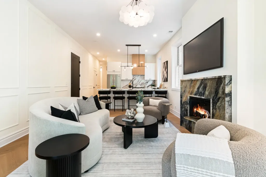 3329 North Whipple Street Chicago IL 60618