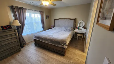 305 Holiday Lane Hainesville IL 60073