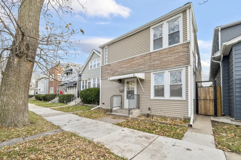 4971 North Kolmar Avenue Chicago IL 60630