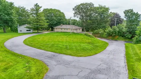 1742 Wolverine Road Dixon IL 61021