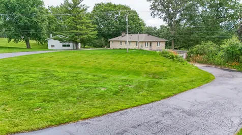 1742 Wolverine Road Dixon IL 61021