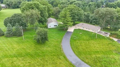 1742 Wolverine Road Dixon IL 61021