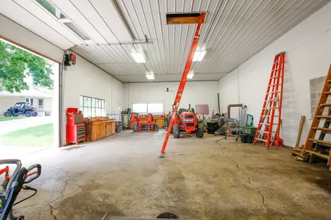 1742 Wolverine Road Dixon IL 61021