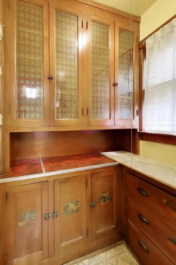1631 North Natchez Avenue Chicago IL 60707