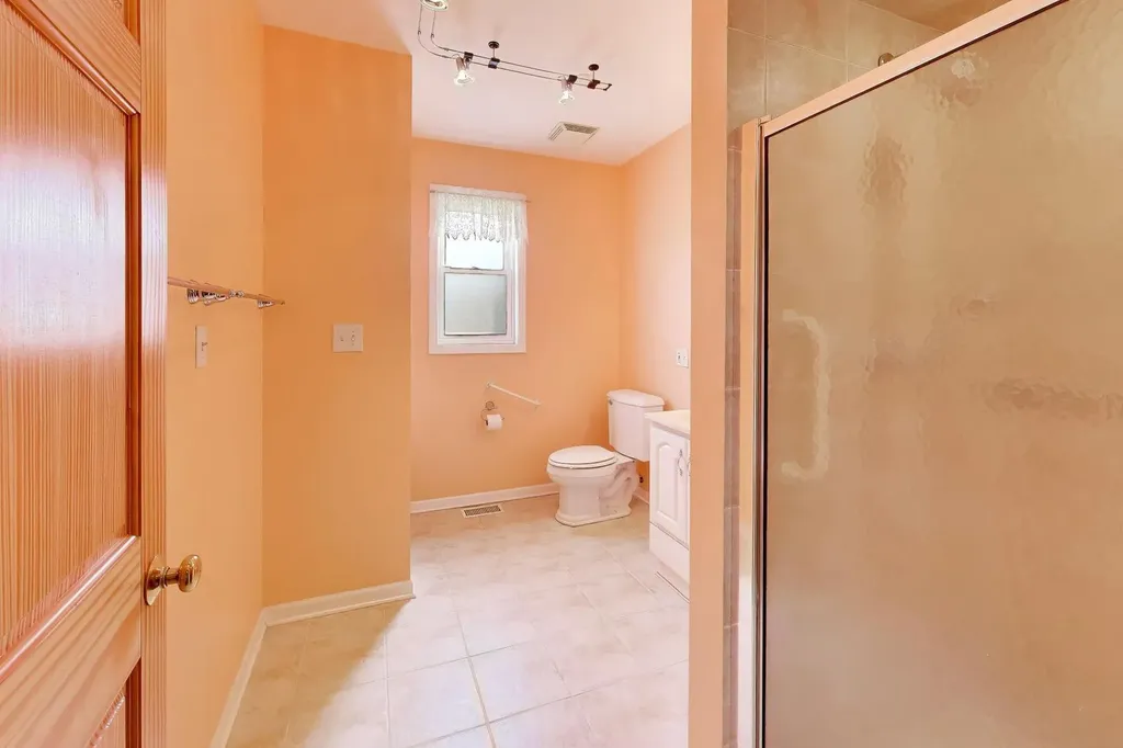 1631 North Natchez Avenue Chicago IL 60707