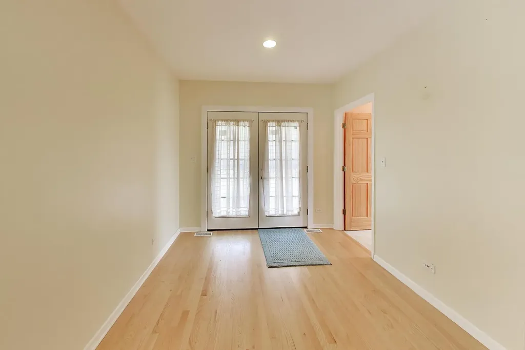 1631 North Natchez Avenue Chicago IL 60707