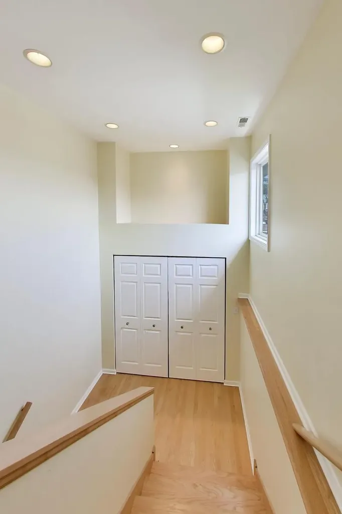 1631 North Natchez Avenue Chicago IL 60707