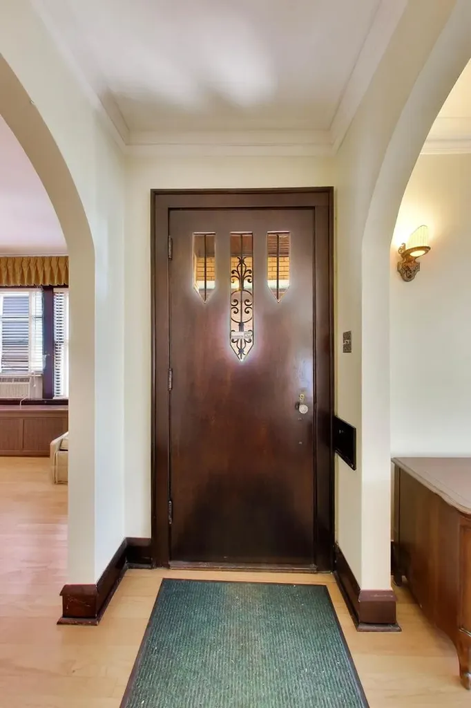 1631 North Natchez Avenue Chicago IL 60707