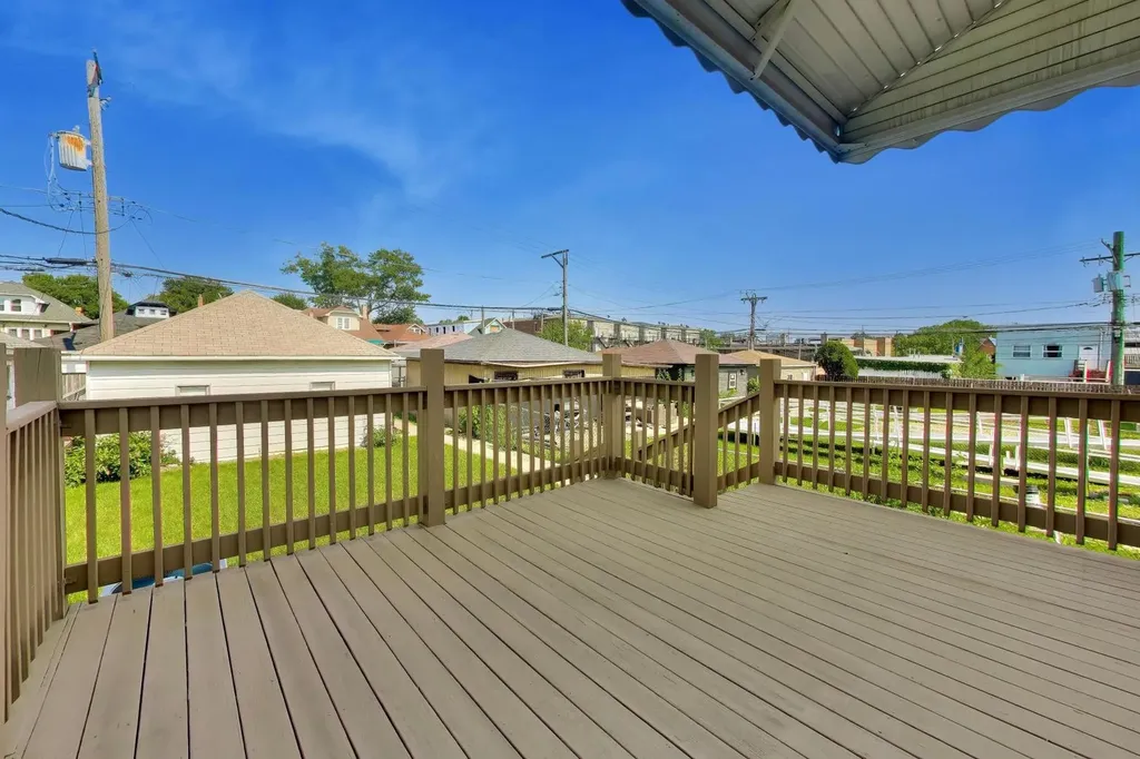 1631 North Natchez Avenue Chicago IL 60707