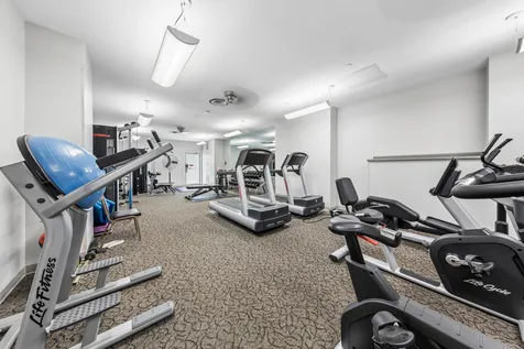 6301 North Sheridan Road Chicago IL 60660