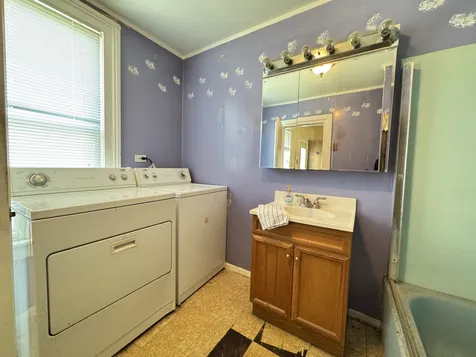 637 Crosat Street Lasalle IL 61301