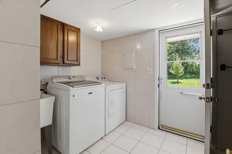 160 Fairfield Way Bloomingdale IL 60108