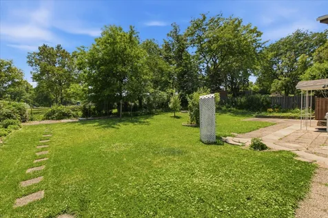 160 Fairfield Way Bloomingdale IL 60108