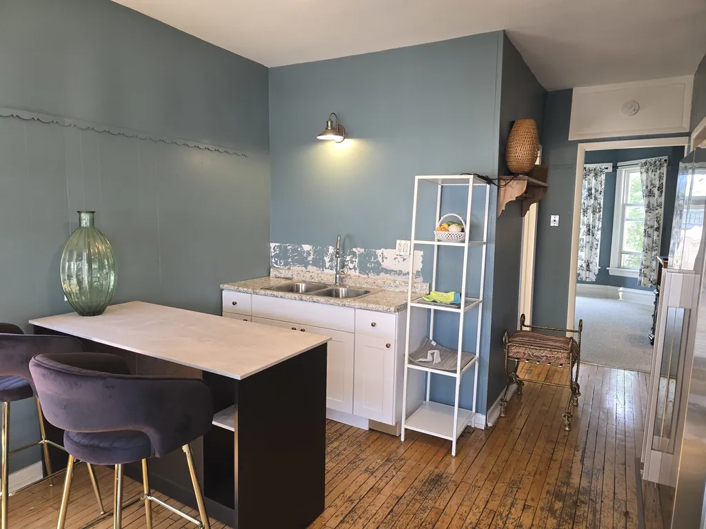 2238 West Carmen Avenue Chicago IL 60625