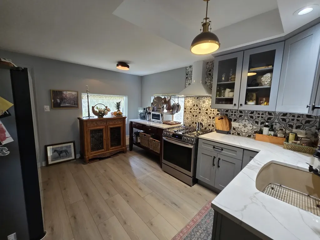 2238 West Carmen Avenue Chicago IL 60625