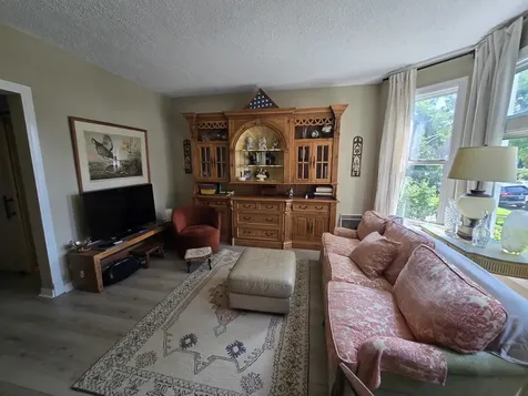 2238 West Carmen Avenue Chicago IL 60625