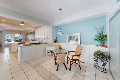 26443 North Ridge Court Mundelein IL 60060
