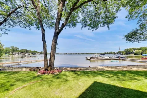 26443 North Ridge Court Mundelein IL 60060