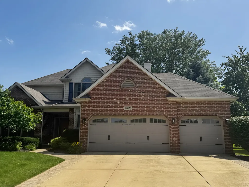 4824 Clearwater Lane Naperville IL 60564