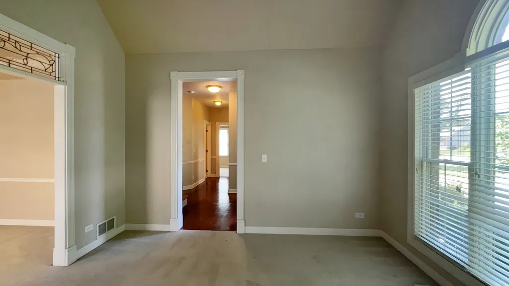 4824 Clearwater Lane Naperville IL 60564