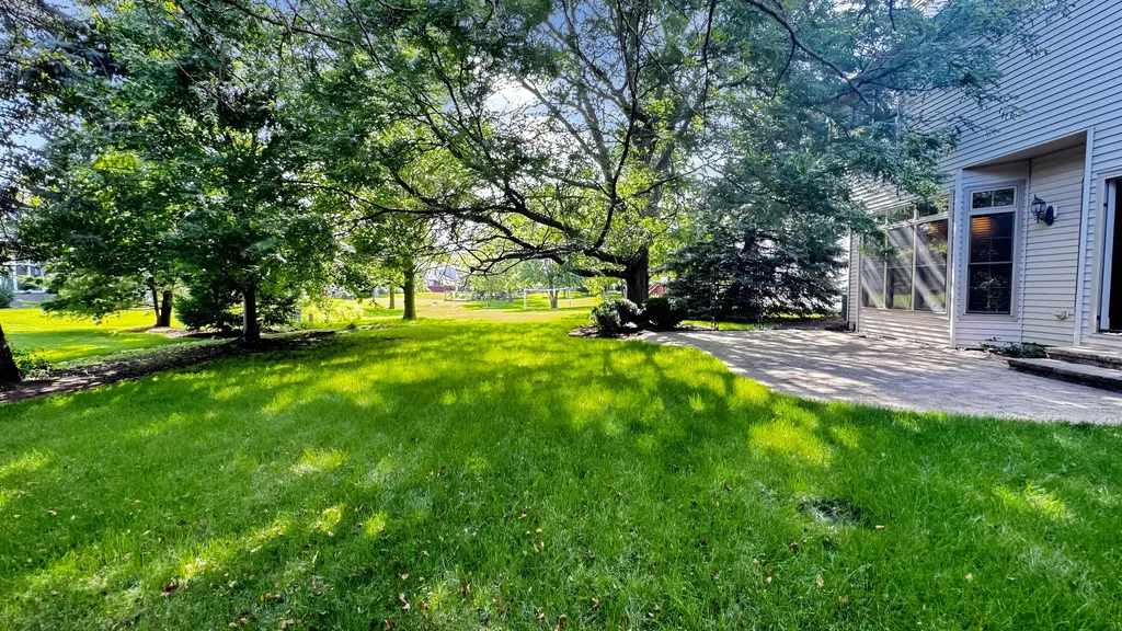 4824 Clearwater Lane Naperville IL 60564