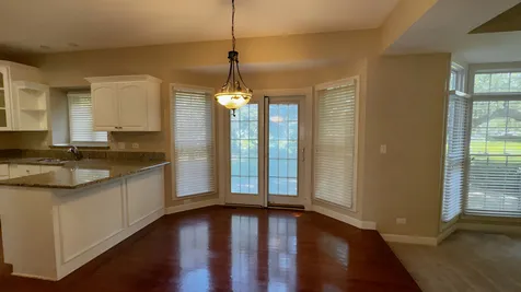 4824 Clearwater Lane Naperville IL 60564