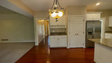 4824 Clearwater Lane Naperville IL 60564